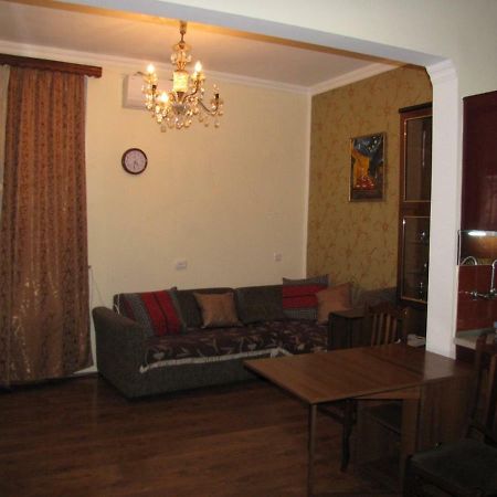 Agmashenebeli95 Aparthotel Tbilisi Ngoại thất bức ảnh