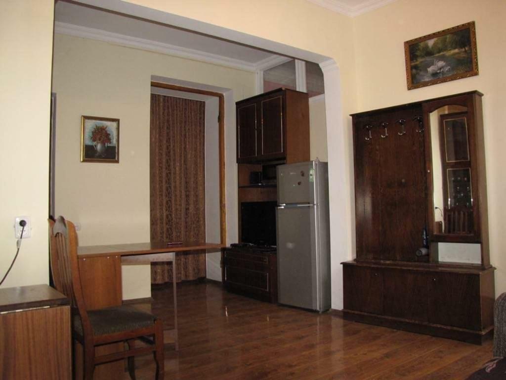 Agmashenebeli95 Aparthotel Tbilisi Ngoại thất bức ảnh