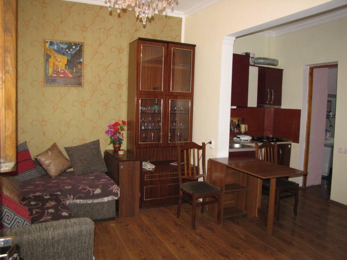 Agmashenebeli95 Aparthotel Tbilisi Ngoại thất bức ảnh
